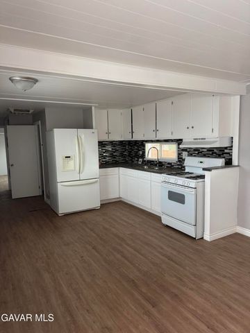 3300 W 15th Street 133 133, Rosamond, CA 93560