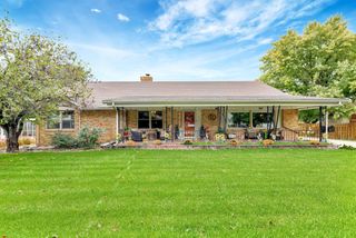 1707 Sunset Dr, Augusta, KS 67010