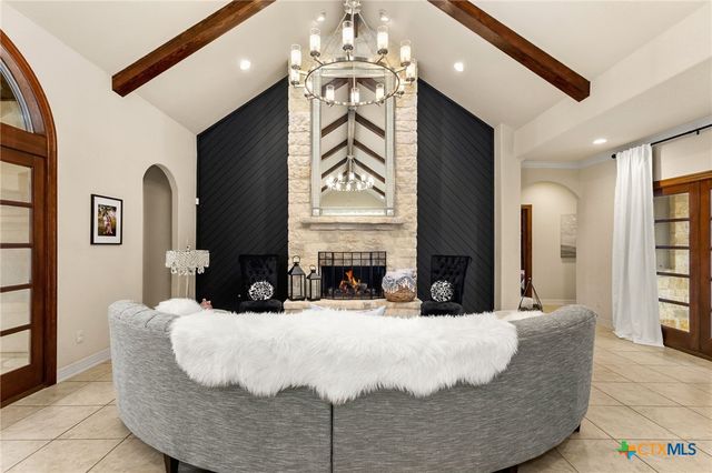 372 Shady Hollow, New Braunfels, TX 78132