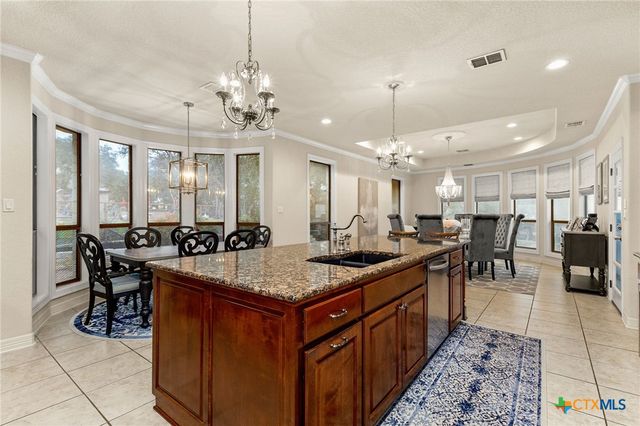 372 Shady Hollow, New Braunfels, TX 78132