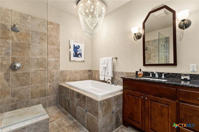 372 Shady Hollow, New Braunfels, TX 78132