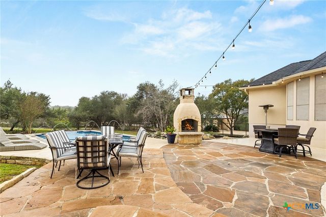 372 Shady Hollow, New Braunfels, TX 78132