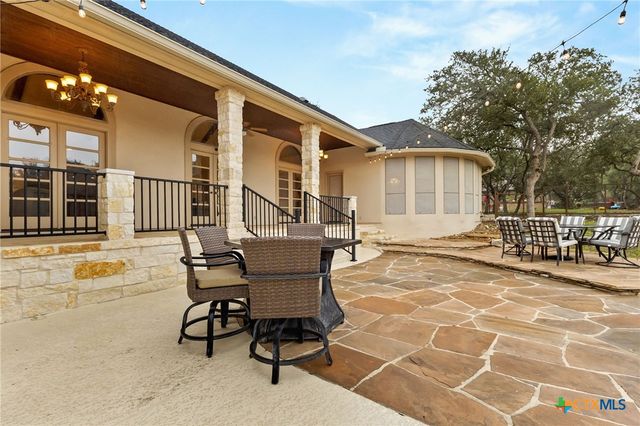 372 Shady Hollow, New Braunfels, TX 78132