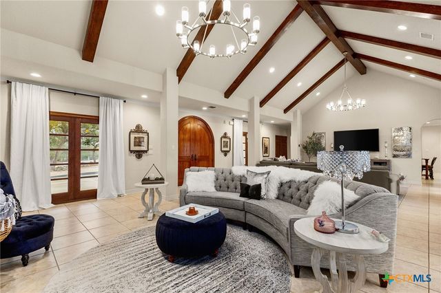 372 Shady Hollow, New Braunfels, TX 78132