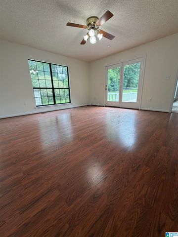 102 CRESTVIEW DRIVE, Clanton, AL 35045