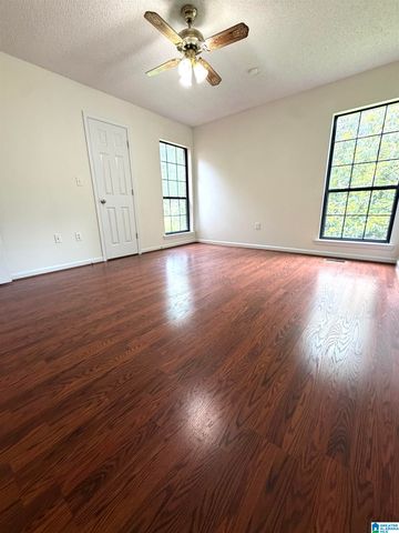 102 CRESTVIEW DRIVE, Clanton, AL 35045