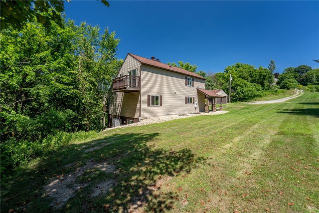 267 Center Dr, Brighton Twp, PA 15009