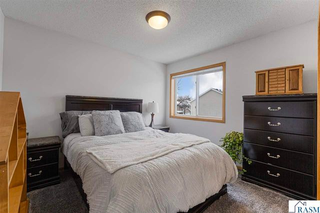 329 Tanager Path, Mankato, MN 56001