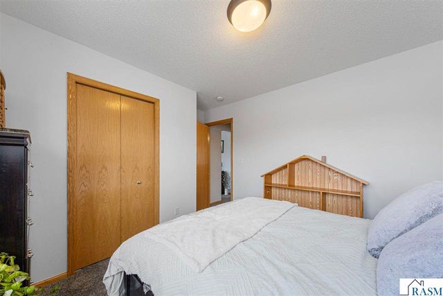 329 Tanager Path, Mankato, MN 56001