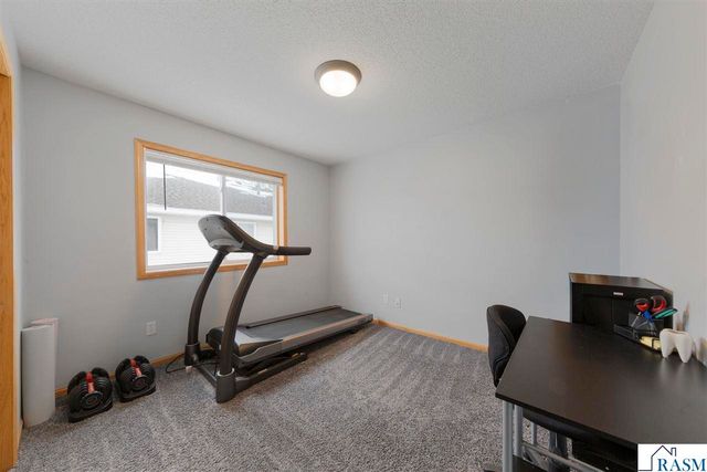 329 Tanager Path, Mankato, MN 56001