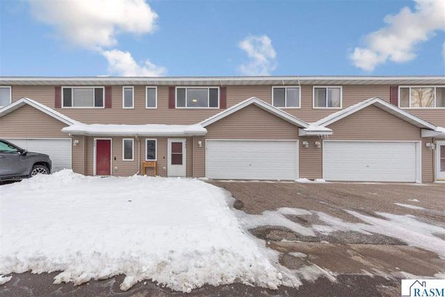 329 Tanager Path, Mankato, MN 56001
