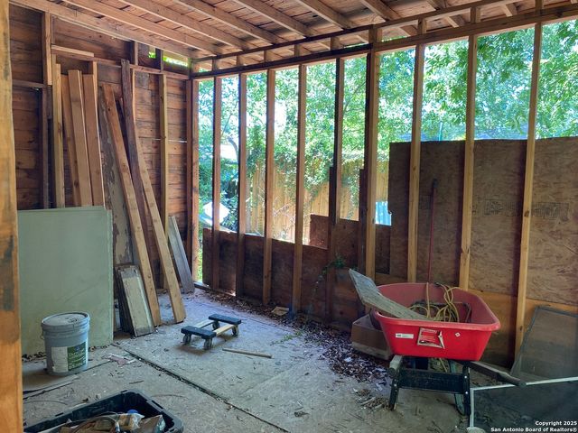 1538 Brighton, San Antonio, TX 78211