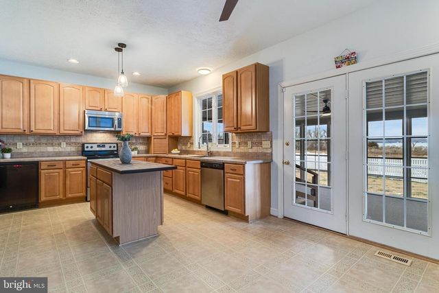 9420 RIVER VIEW RD, Broomes Island, MD 20615