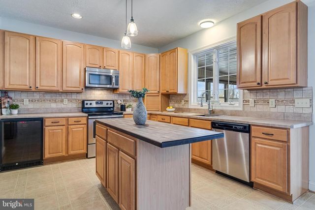 9420 RIVER VIEW RD, Broomes Island, MD 20615