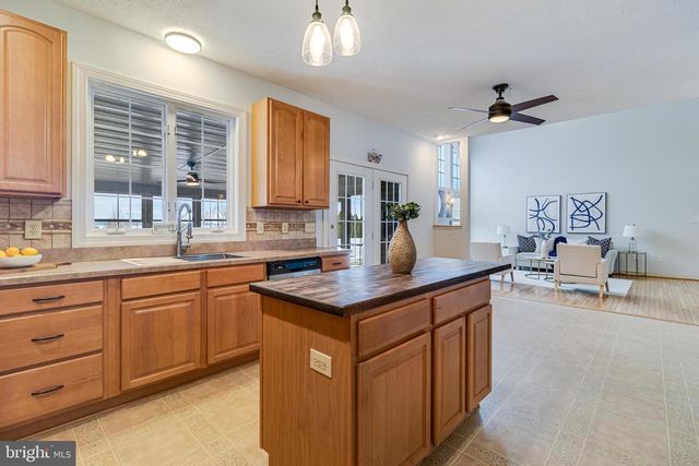 9420 RIVER VIEW RD, Broomes Island, MD 20615