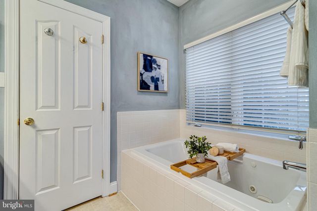 9420 RIVER VIEW RD, Broomes Island, MD 20615