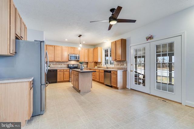 9420 RIVER VIEW RD, Broomes Island, MD 20615