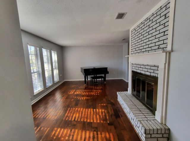 333 Shannon Ct Nw Court, Fort Walton Beach, FL 32548