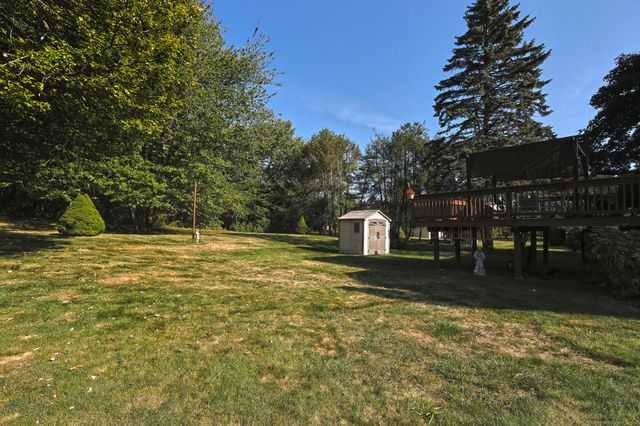 30 Lakeview Drive, Milford, CT 06460