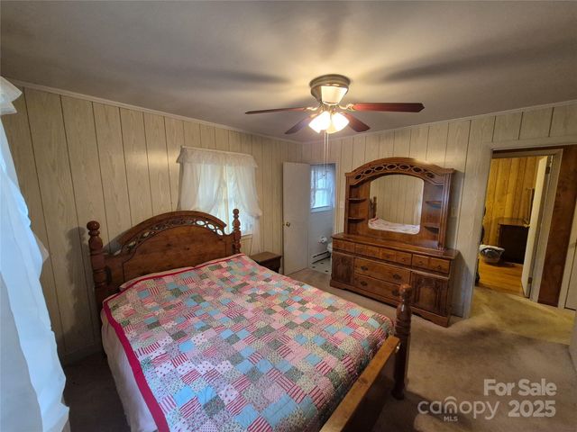 866 Oak Street, Troy, NC 27371