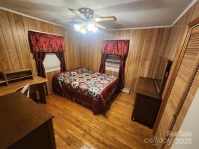 866 Oak Street, Troy, NC 27371