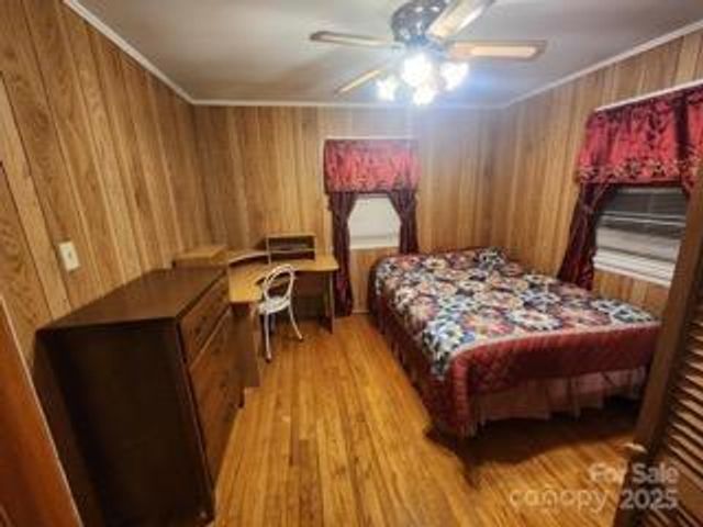 866 Oak Street, Troy, NC 27371