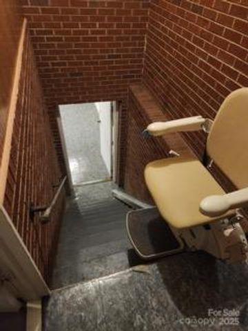 866 Oak Street, Troy, NC 27371