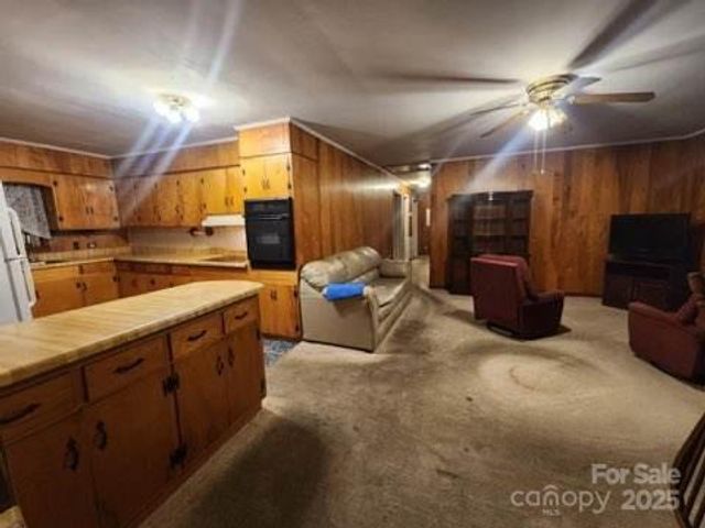 866 Oak Street, Troy, NC 27371