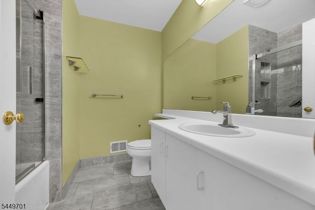2002 S Branch Dr, Readington Twp., NJ 08889