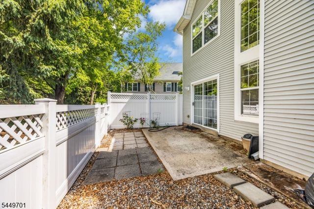 2002 S Branch Dr, Readington Twp., NJ 08889