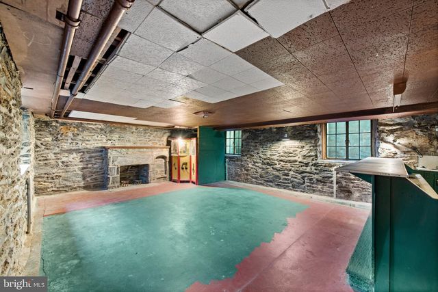 30 GUERNSEY RD, Swarthmore, PA 19081