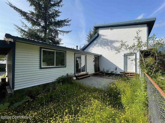 3717 Boulder Street, Juneau, AK 99801