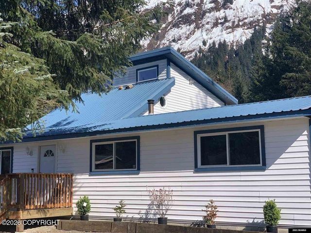3717 Boulder Street, Juneau, AK 99801