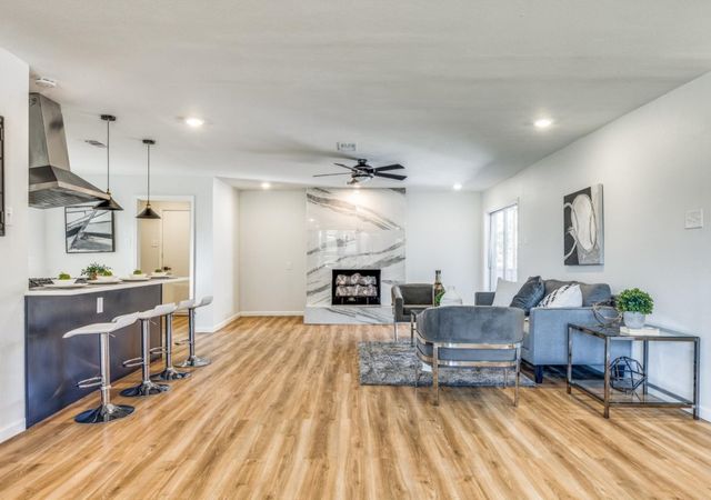 8011 Woodhue Road, Dallas, TX 75228