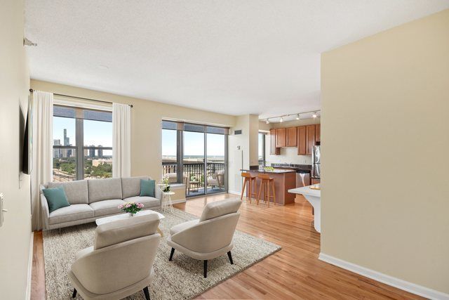 1717 S Prairie Avenue 1704, Chicago, IL 60616