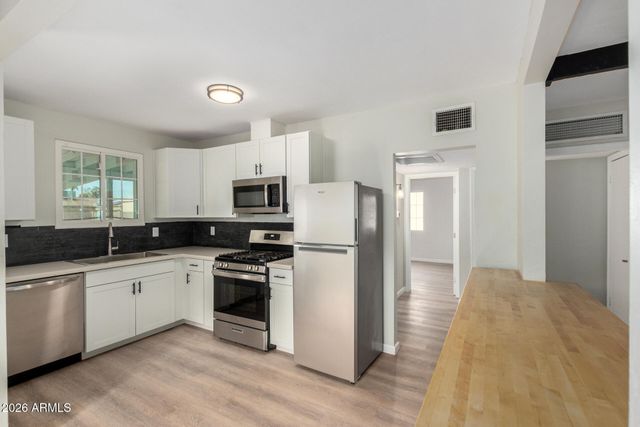 4010 N 11TH Avenue, Phoenix, AZ 85013