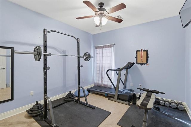 975 N Kade Ln, Lake Charles, LA 70605