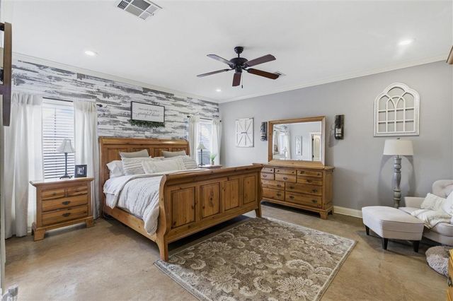 975 N Kade Ln, Lake Charles, LA 70605