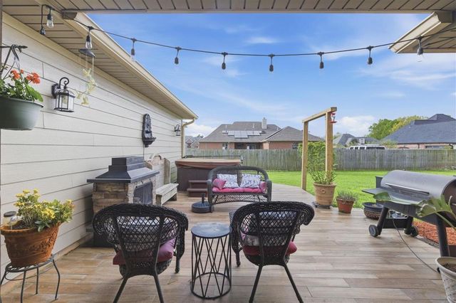 975 N Kade Ln, Lake Charles, LA 70605