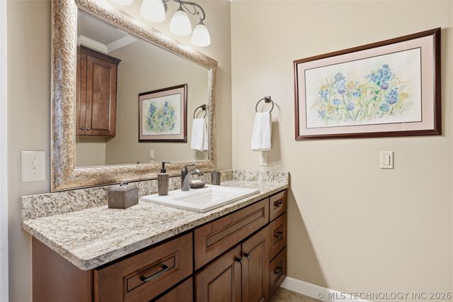 647 E Huntsville Place, Broken Arrow, OK 74011