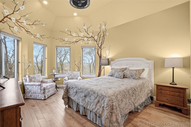 647 E Huntsville Place, Broken Arrow, OK 74011