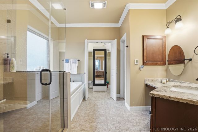 647 E Huntsville Place, Broken Arrow, OK 74011