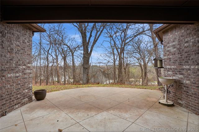 647 E Huntsville Place, Broken Arrow, OK 74011