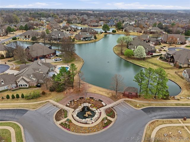 647 E Huntsville Place, Broken Arrow, OK 74011