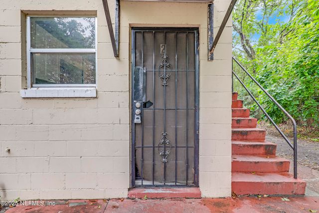 1524 W 21ST Street, Jacksonville, FL 32209