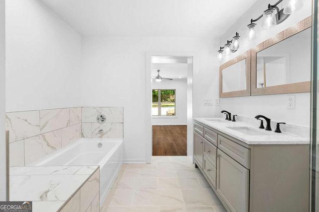 1689 Derry Avenue SW, Atlanta, GA 30310