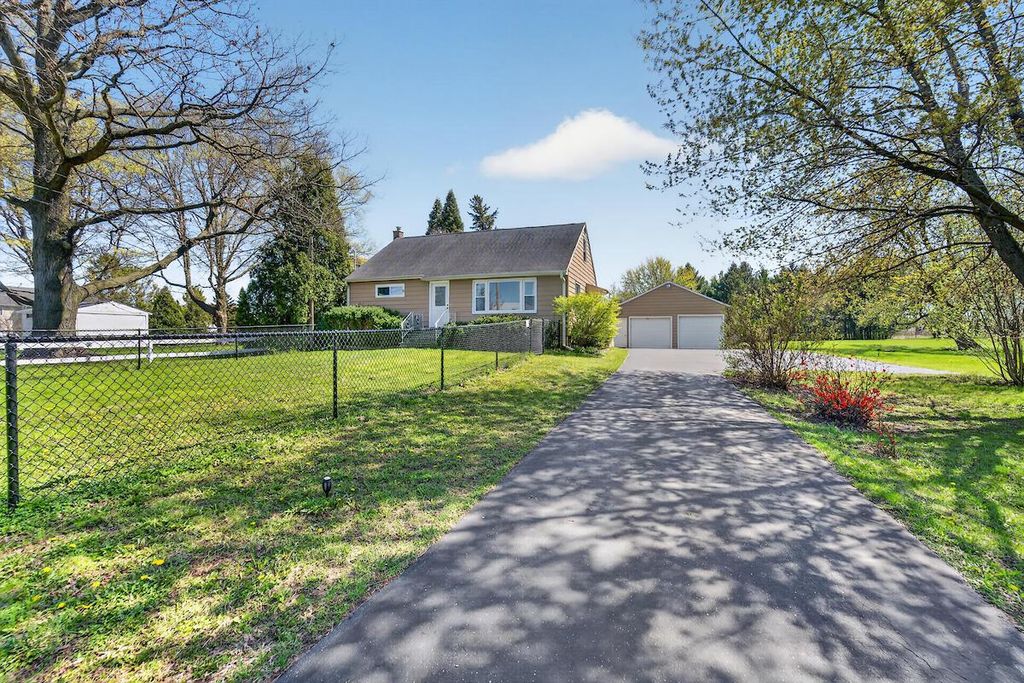 9509 60th STREET, Kenosha, WI 53144