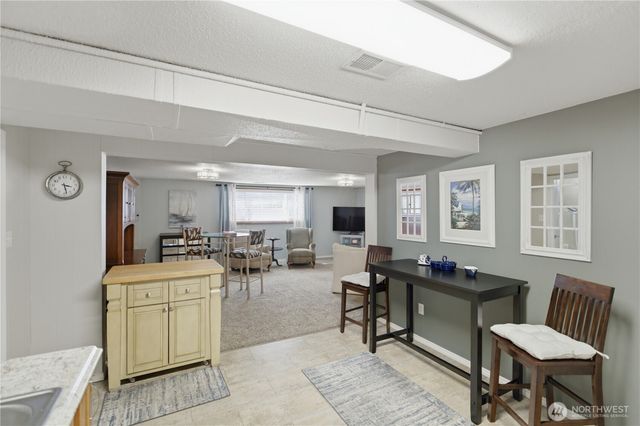 1273 S Jackson Avenue, Tacoma, WA 98465