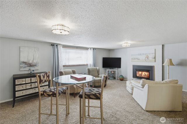 1273 S Jackson Avenue, Tacoma, WA 98465