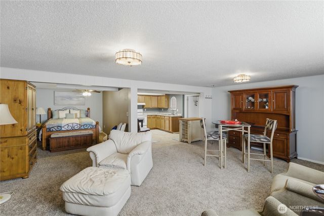 1273 S Jackson Avenue, Tacoma, WA 98465